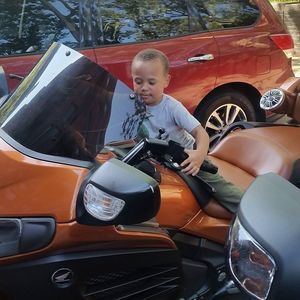 Meet your Posher, Cleston